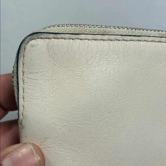 Coach Cream Wristlet with Snoopy and Heart Design - Picture 11 of 11